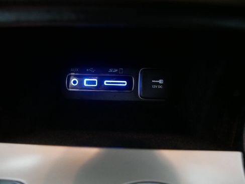 Used 2017 Jeep Grand Cherokee Limited w/ Trailer Tow Group IV image 30