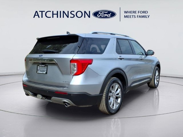 Used 2022 Ford Explorer Limited w/ Equipment Group 301A AWD/4WD image 5