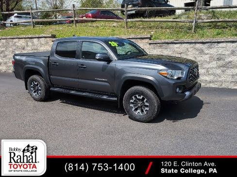 Used 2020 Toyota Tacoma TRD Off-Road AWD/4WD image 1
