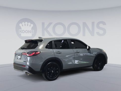 Used 2024 Honda HR-V Sport image 11