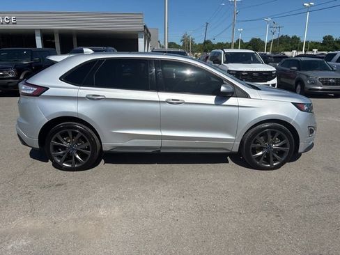 Used 2018 Ford Edge Sport w/ Equipment Group 401A AWD/4WD image 7