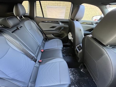 New 2026 Volkswagen Tiguan SE R-Line AWD/4WD image 12