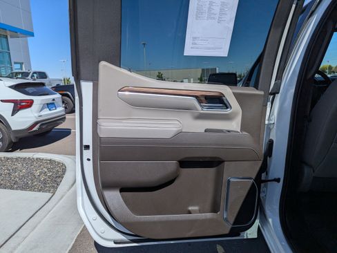 Certified 2025 Chevrolet Silverado 1500 RST AWD/4WD image 31