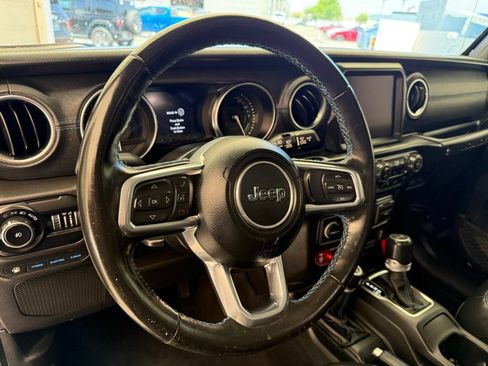 Used 2022 Jeep Wrangler Unlimited Rubicon 4xe w/ Cold Weather Group AWD/4WD image 32