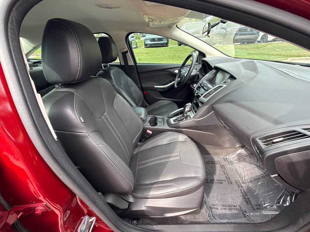 Used 2013 Ford Focus SE FWD image 39