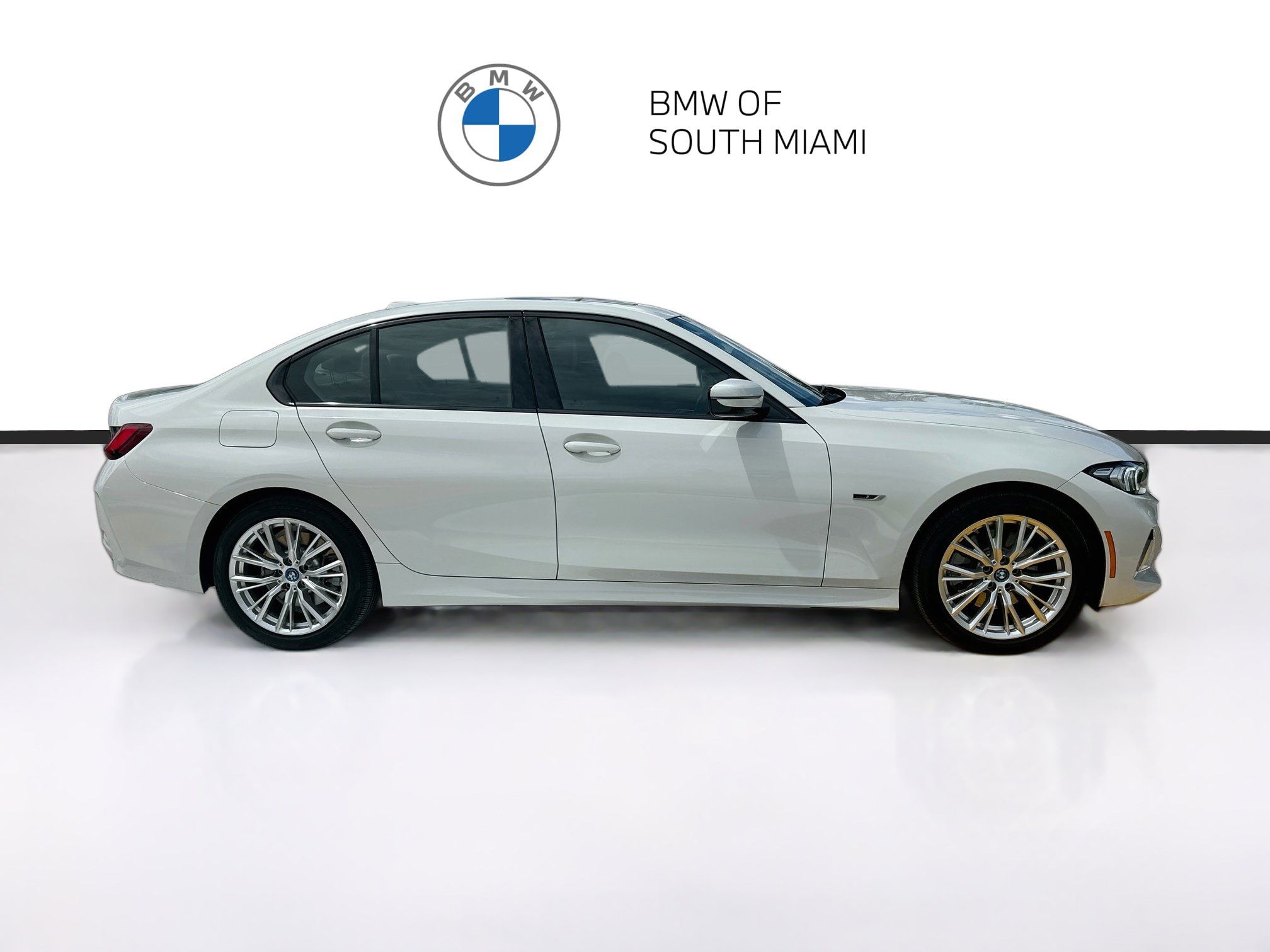 Certified 2023 BMW 330e w/ Convenience Package RWD image 8