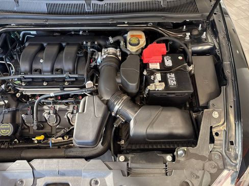 Used 2014 Ford Taurus SEL w/ Equipment Group 201A FWD image 31