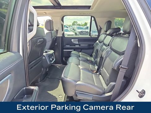 Used 2025 Ford Expedition Platinum AWD/4WD image 13