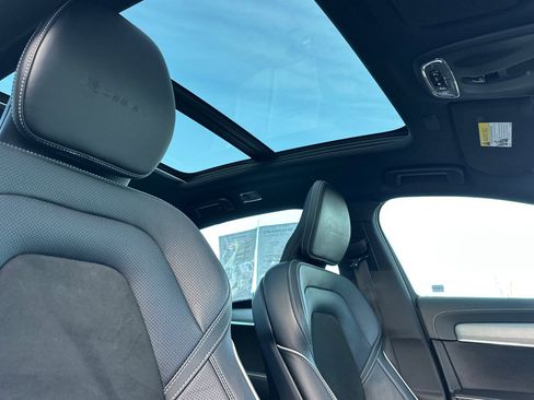 Used 2020 Volvo S90 T8 Inscription w/ Advanced Package image 17