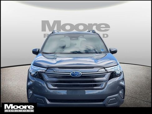 Used 2026 Subaru Forester Premium AWD/4WD image 8