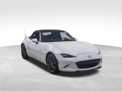 Used 2018 MAZDA MX-5 Miata Grand Touring image 7