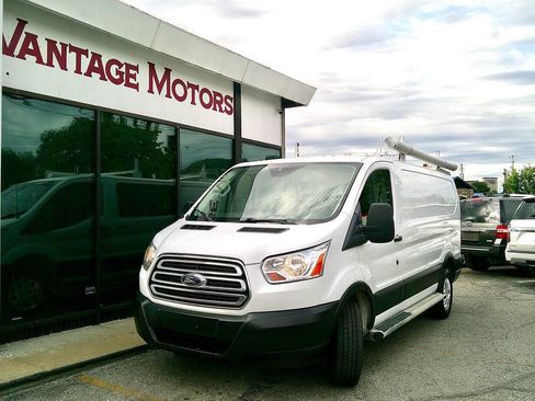 Used 2019 Ford Transit 250 130 Low Roof w/ Exterior Upgrade Package RWD image 1
