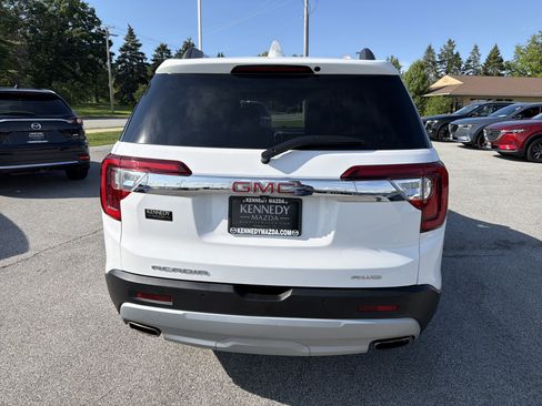 Used 2021 GMC Acadia SLE w/ Driver Convenience Package AWD/4WD image 4