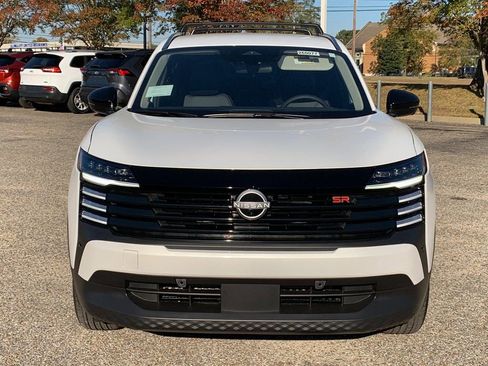 New 2026 Nissan Kicks SR image 3