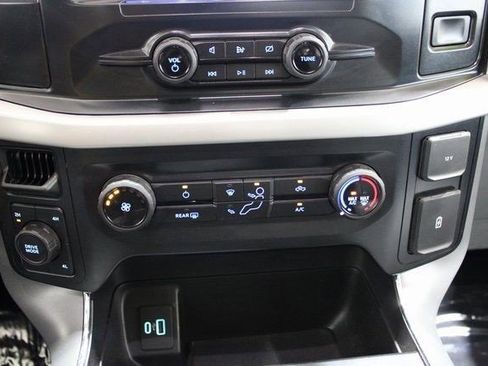 Used 2022 Ford F150 XLT image 10