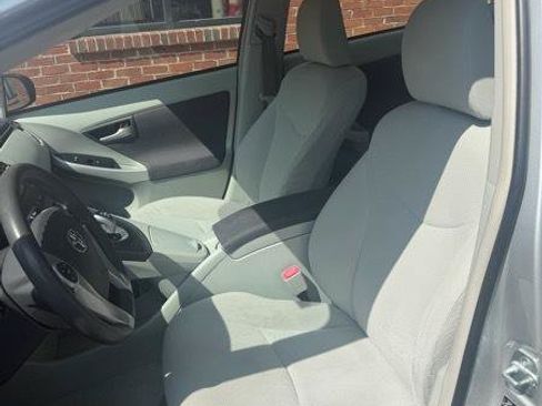 Used 2011 Toyota Prius Two FWD image 9