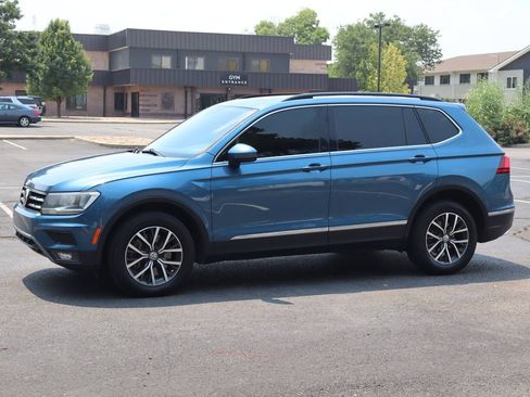 Used 2018 Volkswagen Tiguan SE AWD/4WD image 10