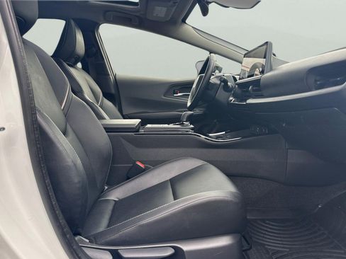 Used 2026 Toyota Prius XLE image 19