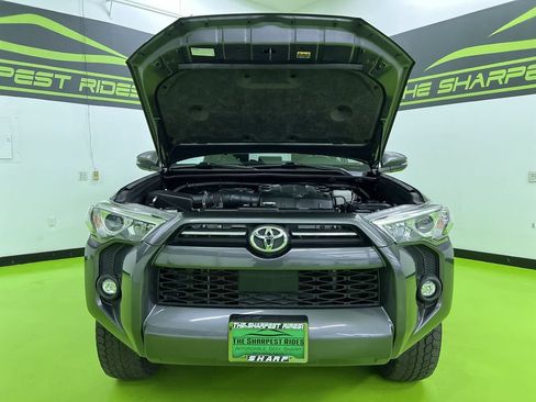 Used 2022 Toyota 4Runner SR5 Premium AWD/4WD image 4