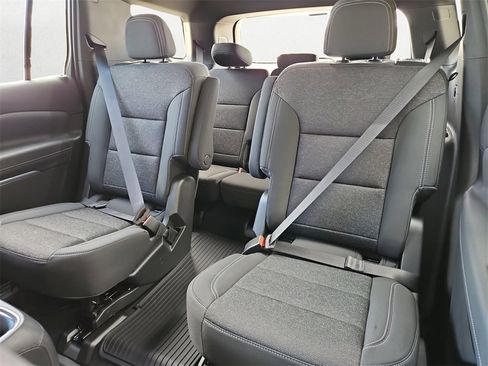 New 2026 Chevrolet Traverse LT w/ Midnight/Sport Edition image 9