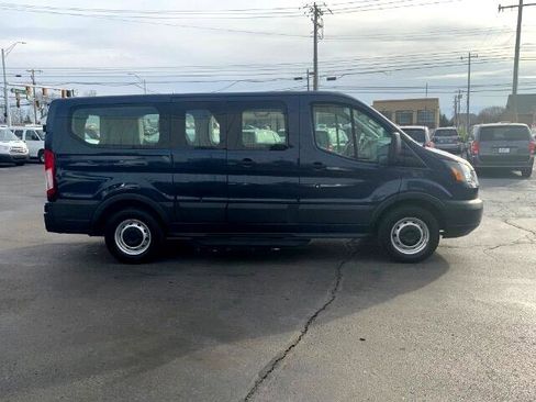 Used 2019 Ford Transit 150 XL image 5