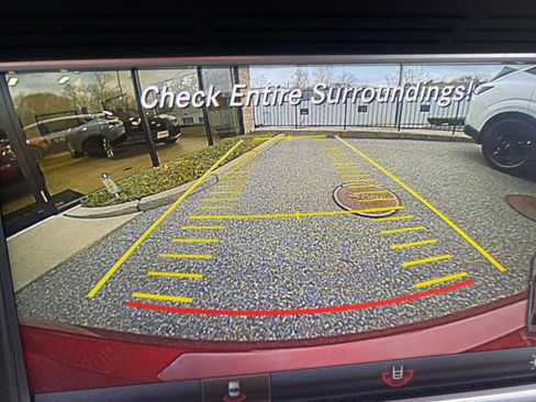 Used 2016 Mercedes-Benz E 350 4MATIC Sedan image 16