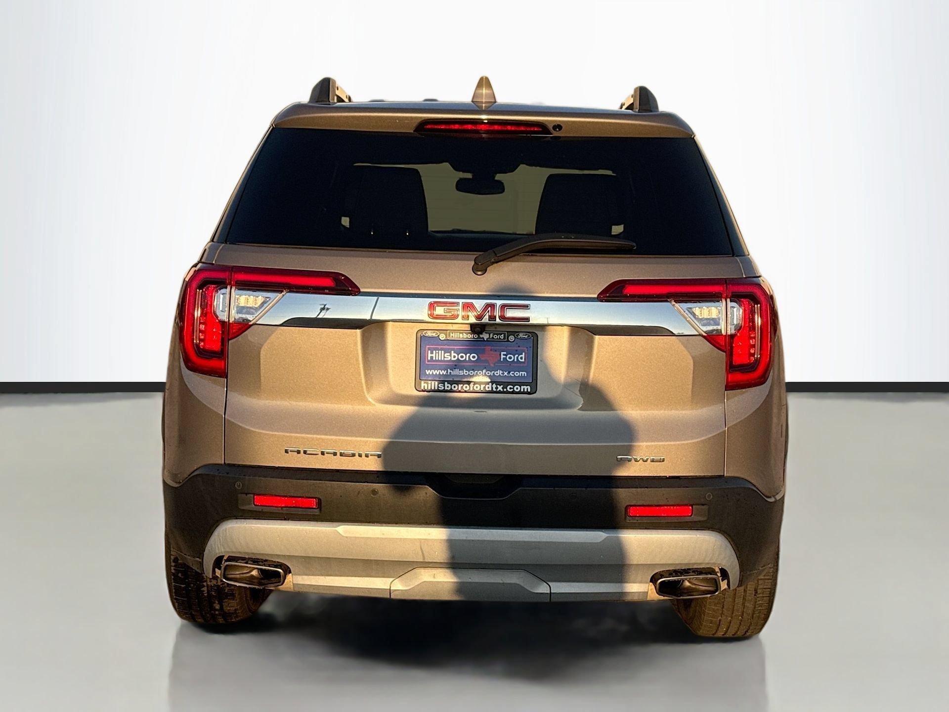 Used 2023 GMC Acadia SLT AWD/4WD image 6