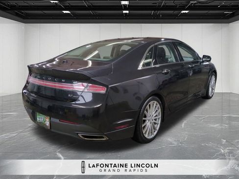 Used 2013 Lincoln MKZ AWD image 5