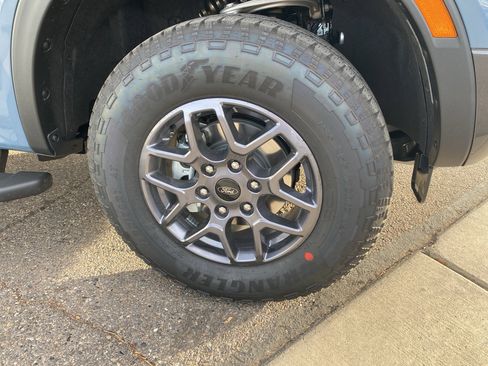 New 2025 Ford Ranger XLT w/ FX4 Off-Road Package image 2