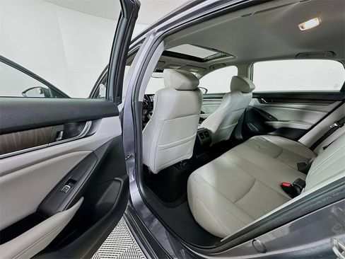 Certified 2019 Honda Accord EX-L image 17