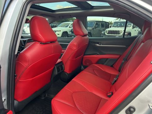 Used 2020 Toyota Camry XSE image 30