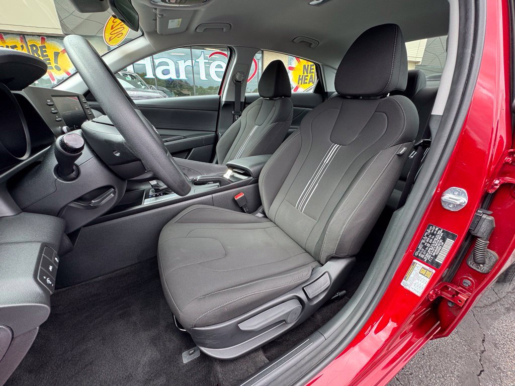 Used 2023 Hyundai Elantra SEL FWD image 29