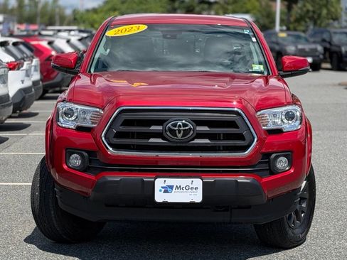 Certified 2023 Toyota Tacoma SR5 AWD/4WD image 2