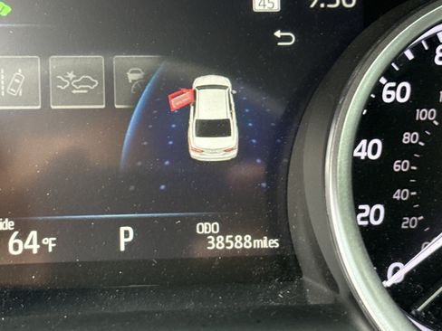 Used 2023 Toyota Camry XLE FWD image 22