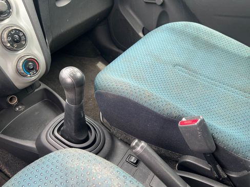 Used 2007 Toyota Yaris 2-Door Hatchback FWD image 22