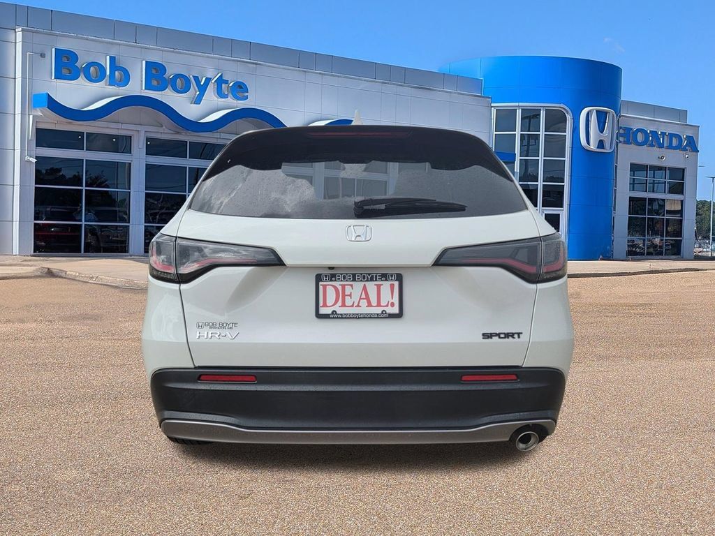 Certified 2025 Honda HR-V Sport image 6