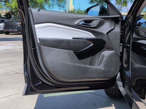 New 2026 Chevrolet Trax LT w/ Driver Confidence Package image 8