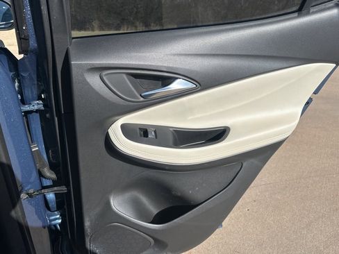 Used 2024 Buick Encore GX Sport Touring image 32