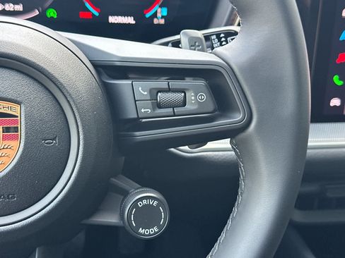 New 2026 Porsche Cayenne image 29