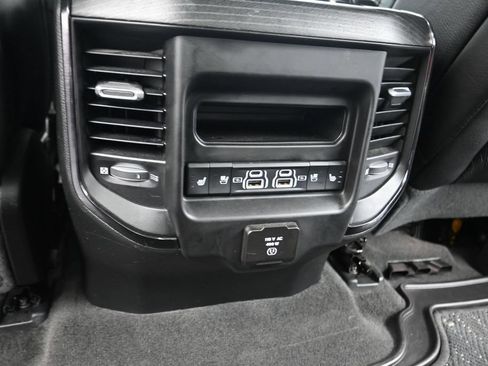 Used 2022 RAM 1500 Limited AWD/4WD image 18