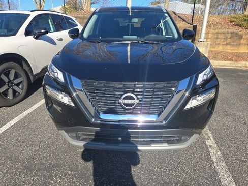 Certified 2023 Nissan Rogue SV w/ SV Premium B Package image 2