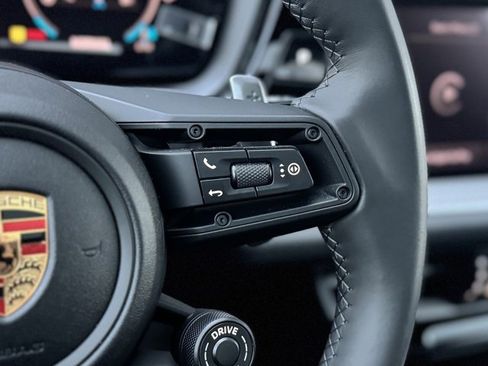 Certified 2024 Porsche Cayenne Coupe image 23