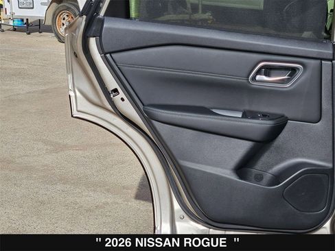 New 2026 Nissan Rogue Platinum image 18