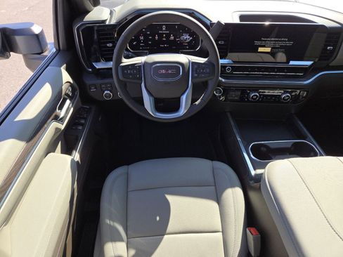 New 2026 GMC Sierra 2500 SLT w/ SLT Premium Package image 32