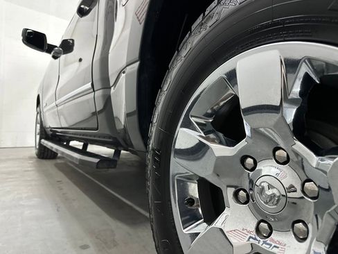 Used 2019 RAM 1500 Big Horn RWD image 9