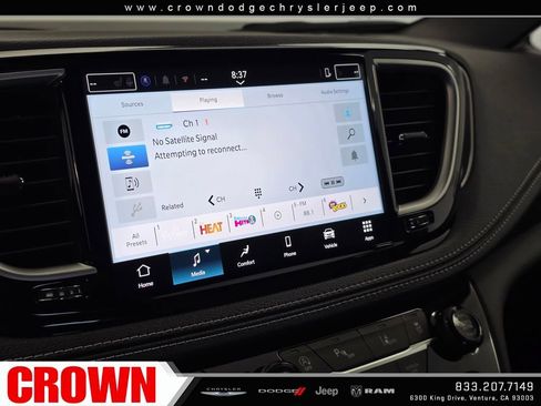 New 2026 Chrysler Pacifica Select w/ S Appearance Package FWD image 17