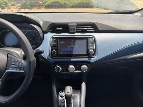 Used 2025 Nissan Versa SV FWD image 17