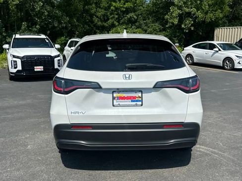 New 2026 Honda HR-V LX image 4