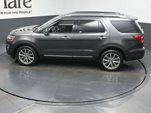 Used 2017 Ford Explorer Limited AWD/4WD image 43