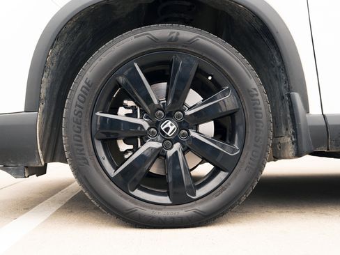 Used 2025 Honda Pilot Black Edition image 14